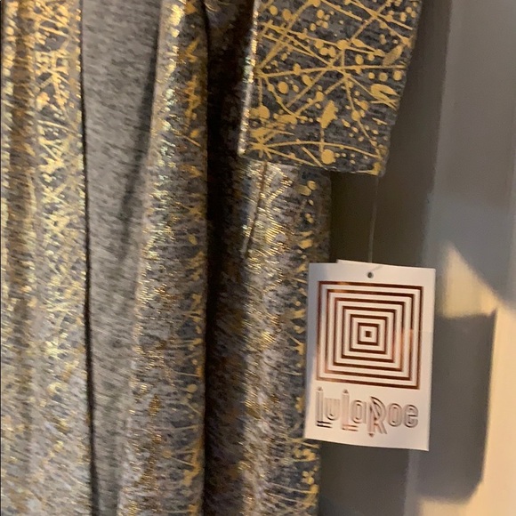 Medium LulaRoe Sarah from Elegant Collection - Picture 3 of 8